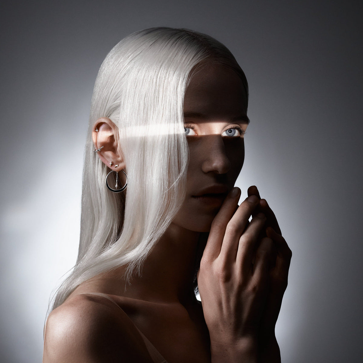 Earcuff Elena Blanche Faux piercing Nébuleuse Bijoux