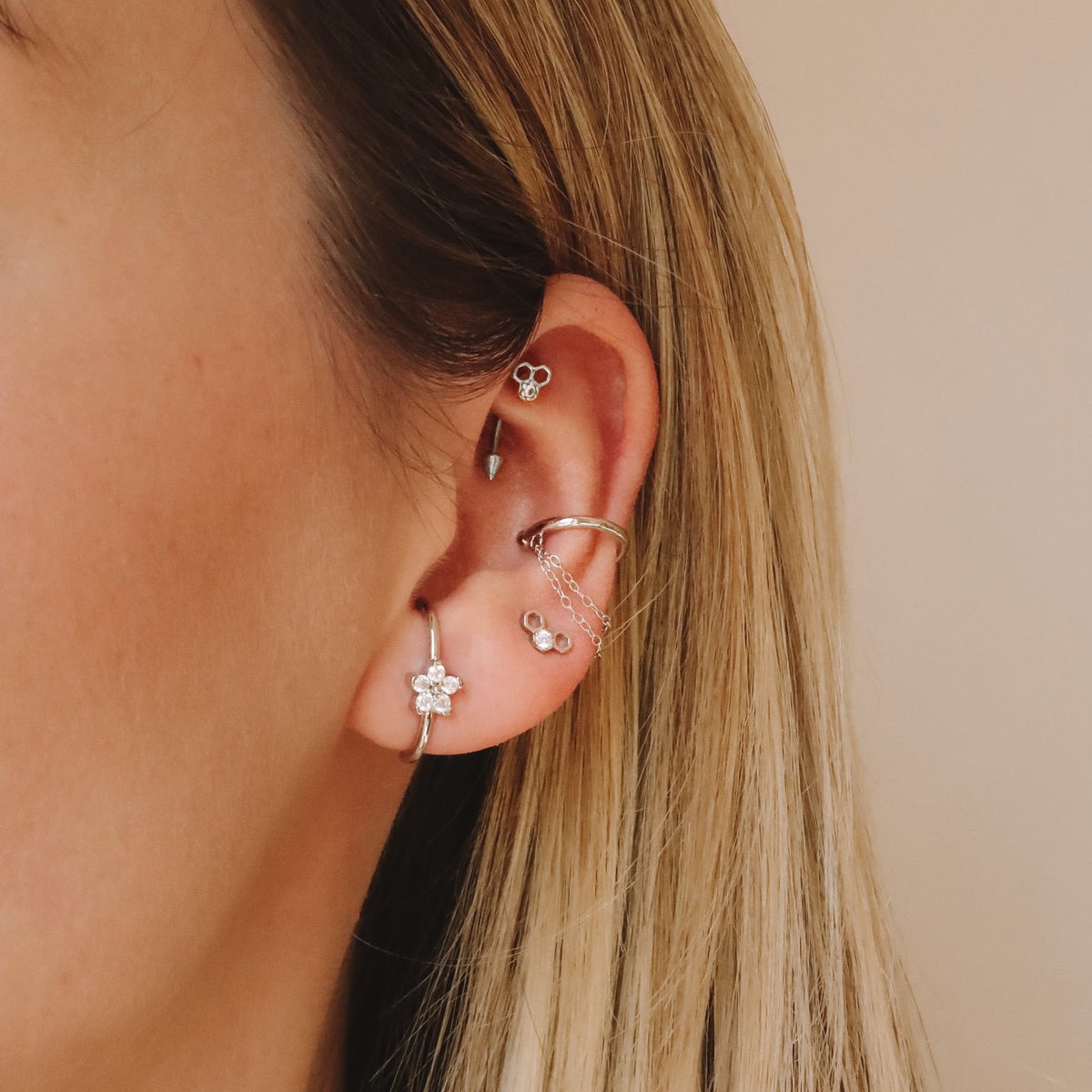 Rook Queen Bee Piercing Nébuleuse 