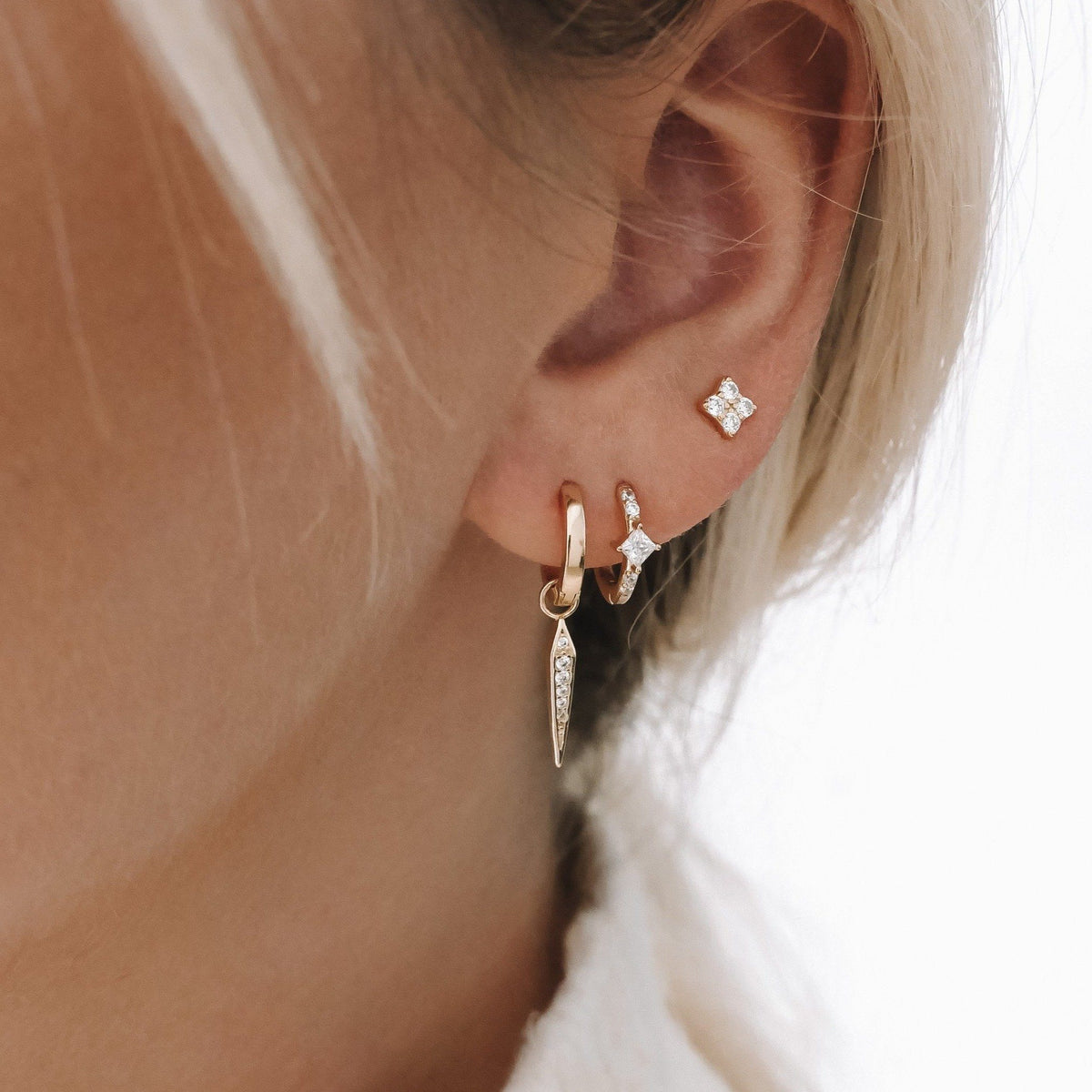 Rym Blanche Boucles d'oreilles Nébuleuse 